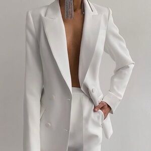 Beautiful White Blazer suit set! Blazer + Pants